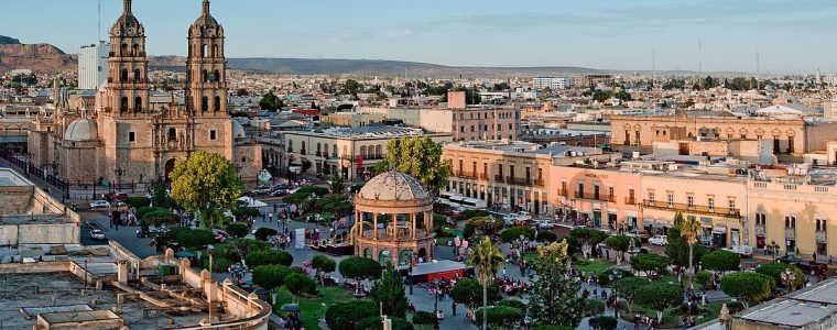 Panoramica_plaza_de_armas_Durango